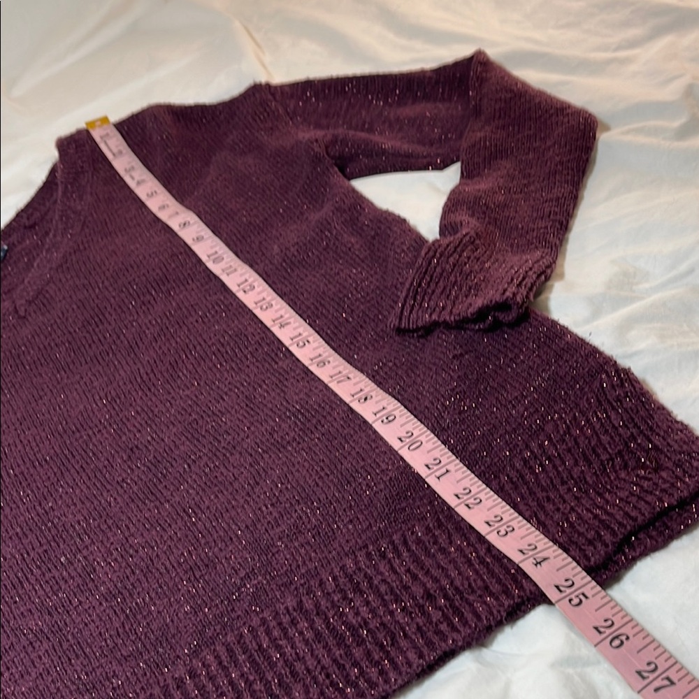 American Eagle Outfitters Rich Burgundy V-Neck Sweater Size Small - Picture 3 of 11